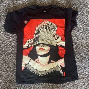 Vintage obey size m shirt